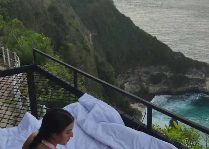 The Indah Cliff Sea View * Polilit